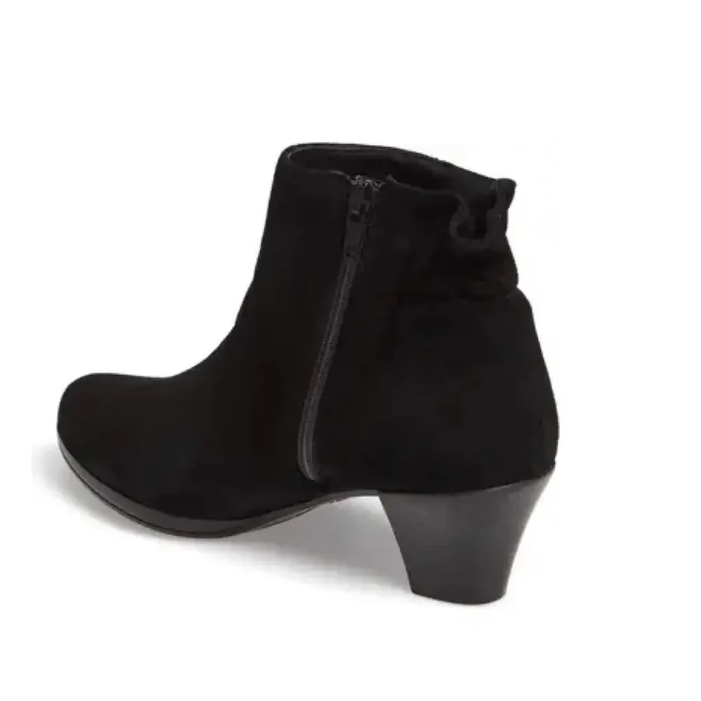 Munro Alfie Bootie in Black Suede Women's Size 10
